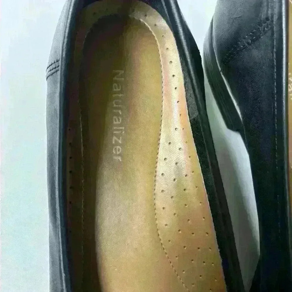 Naturalizer Leather Tassel Loafers in Black Size 10 N - Picture 10 of 11